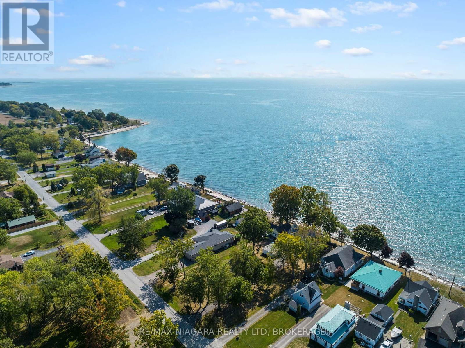 10959 LAKESHORE ROAD Image 32