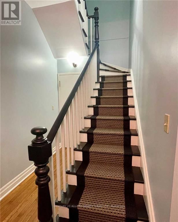 38 KING STREET WEST Image 8