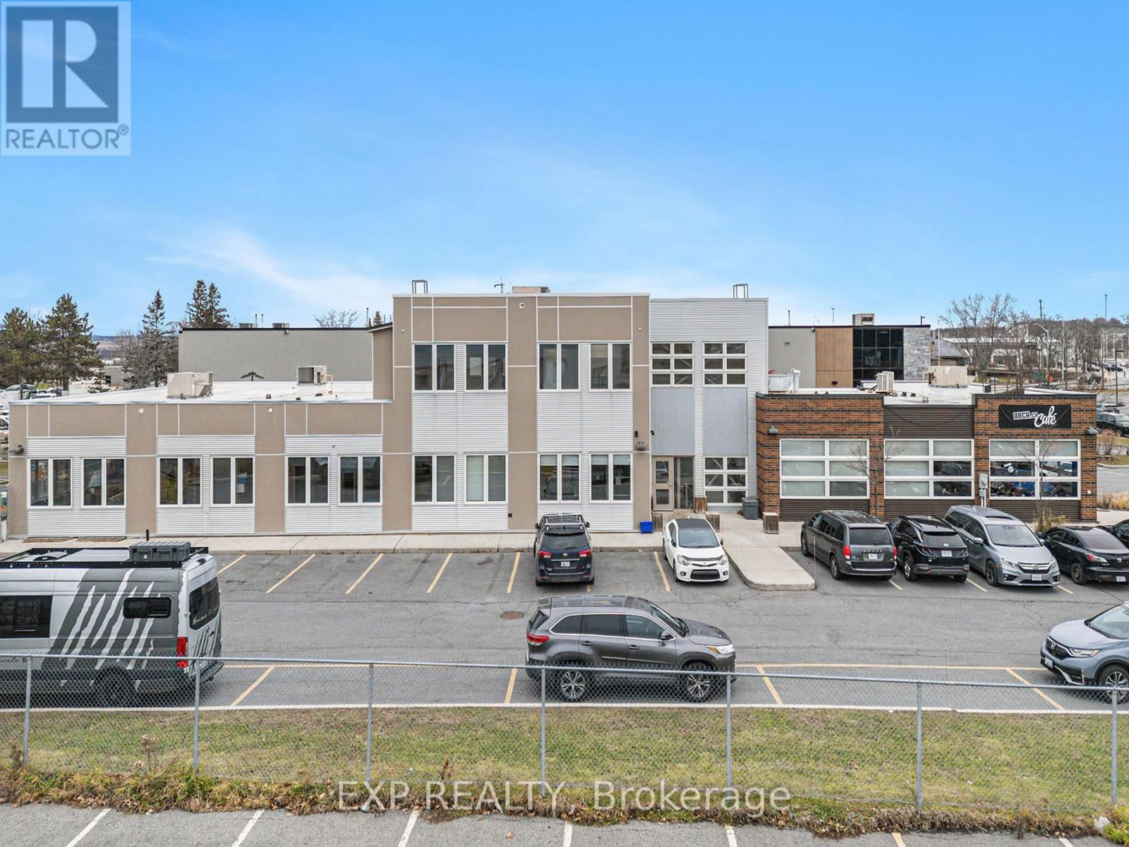 511 LACOLLE WAY Image 1