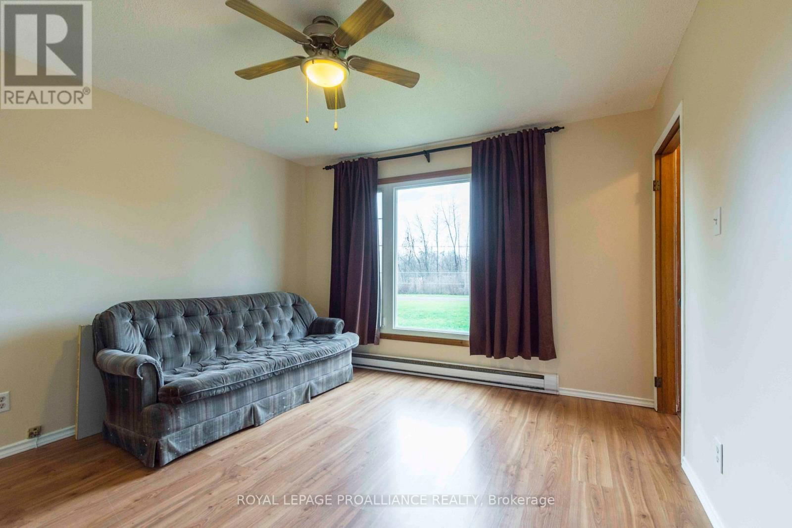 25 QUINTE VIEW DRIVE Image 11