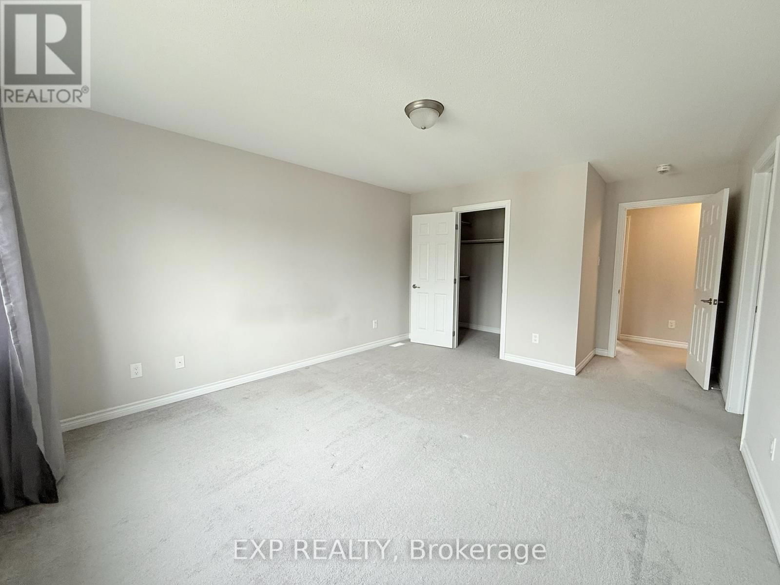 712 DEVARIO CRESCENT Image 30