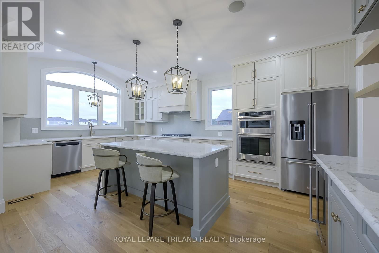 4038 AYRSHIRE AVENUE Image 11
