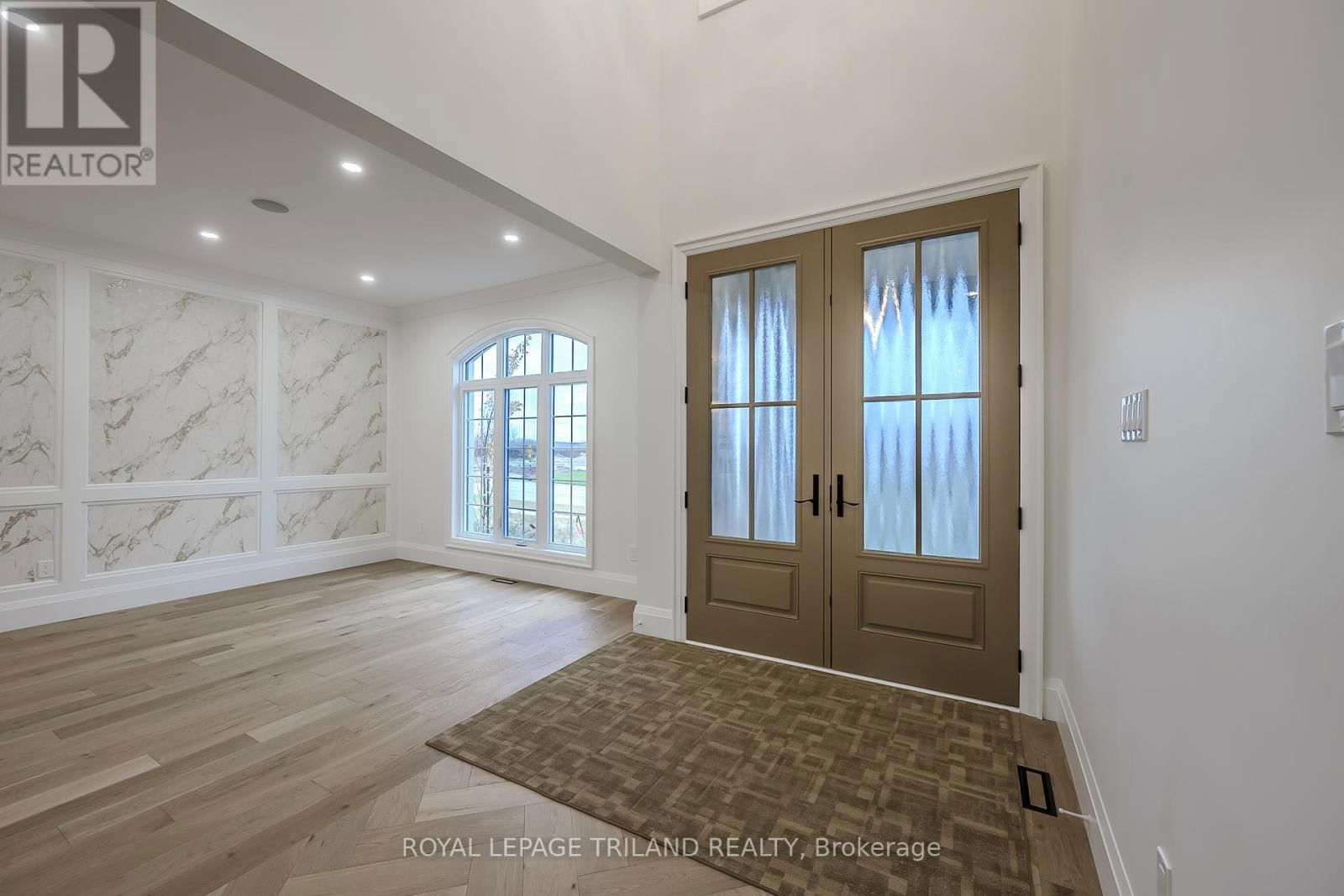 4038 AYRSHIRE AVENUE Image 2