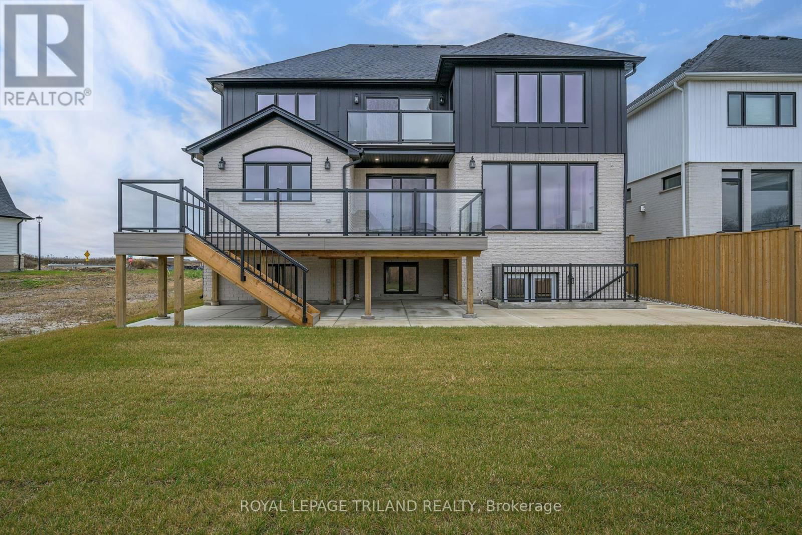 4038 AYRSHIRE AVENUE Image 35