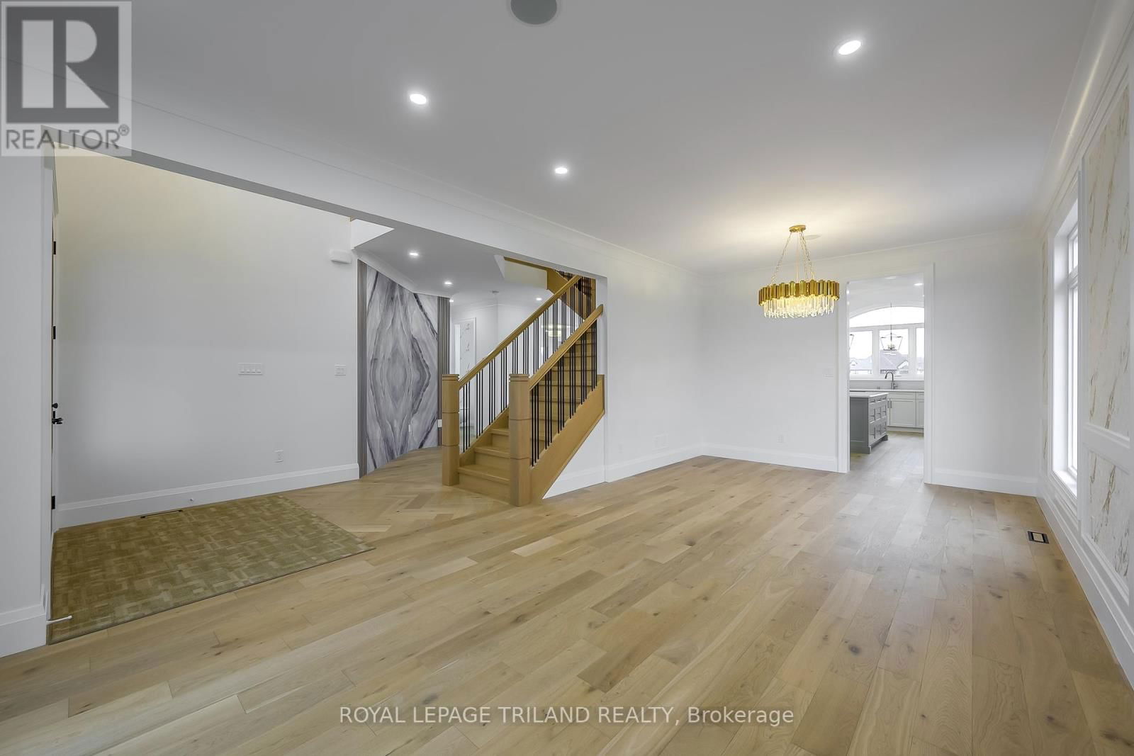 4038 AYRSHIRE AVENUE Image 5
