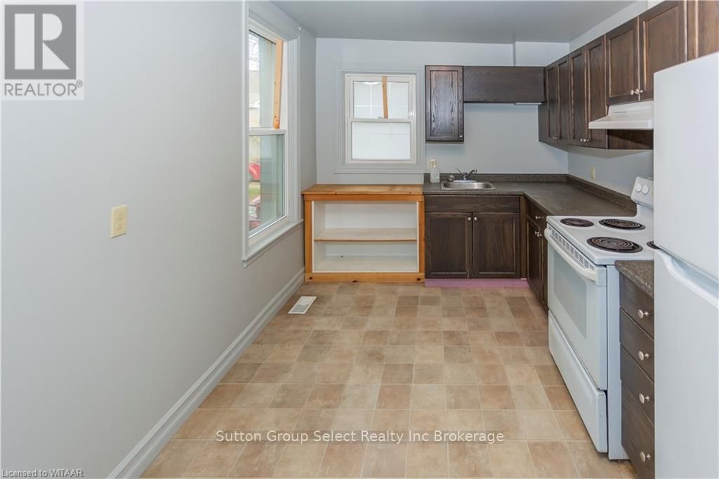 60 WELLINGTON ST N/S STREET NORTH Image 9
