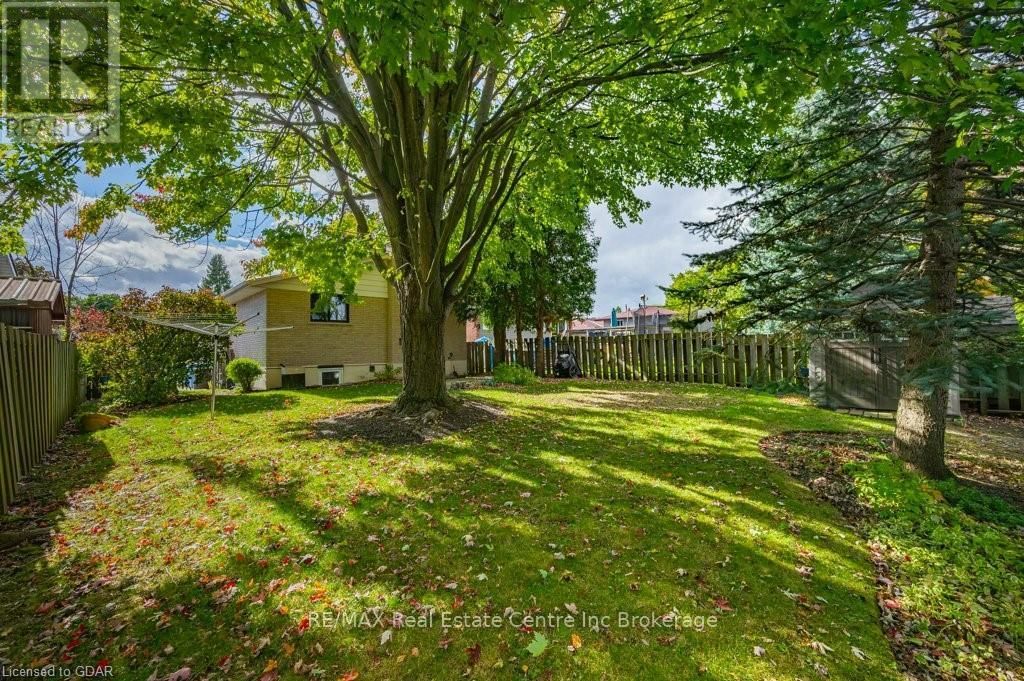 14 AVRA COURT Image 24