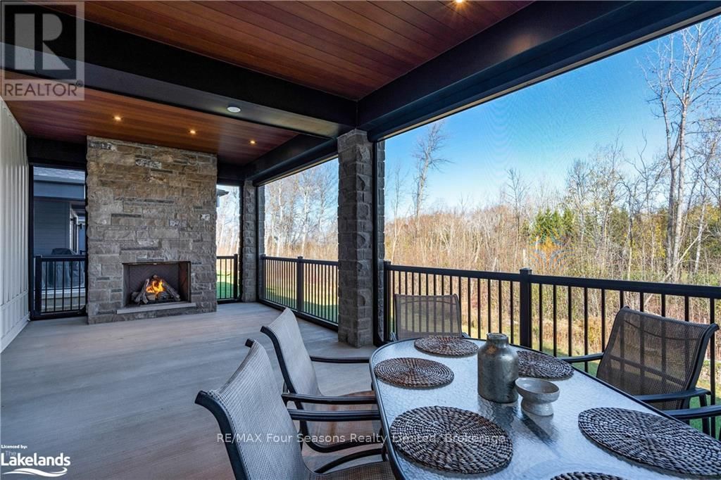 176 SPRINGSIDE CRESCENT Image 17