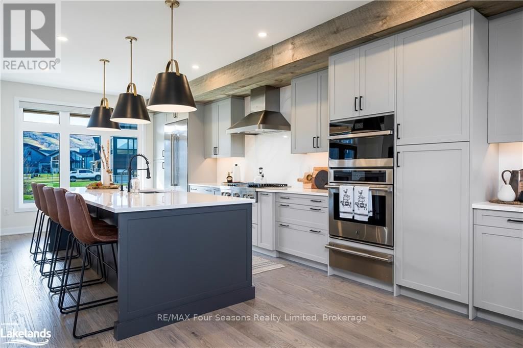 176 SPRINGSIDE CRESCENT Image 21