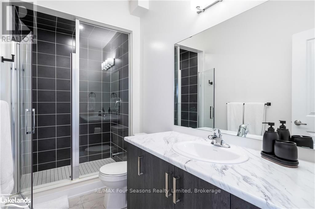 176 SPRINGSIDE CRESCENT Image 35