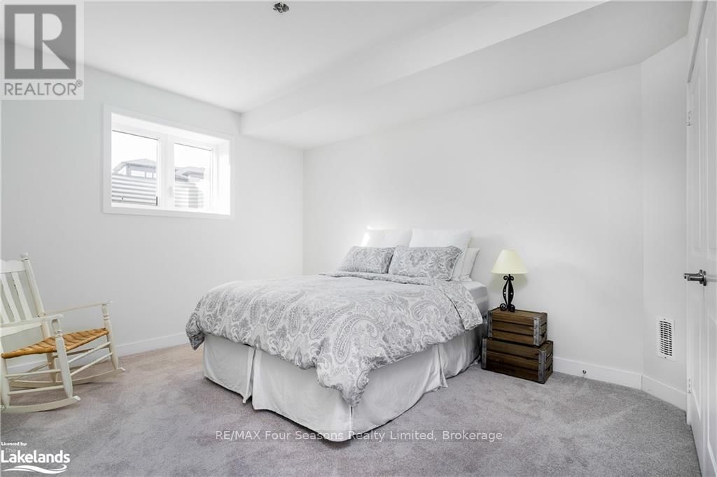 176 SPRINGSIDE CRESCENT Image 37
