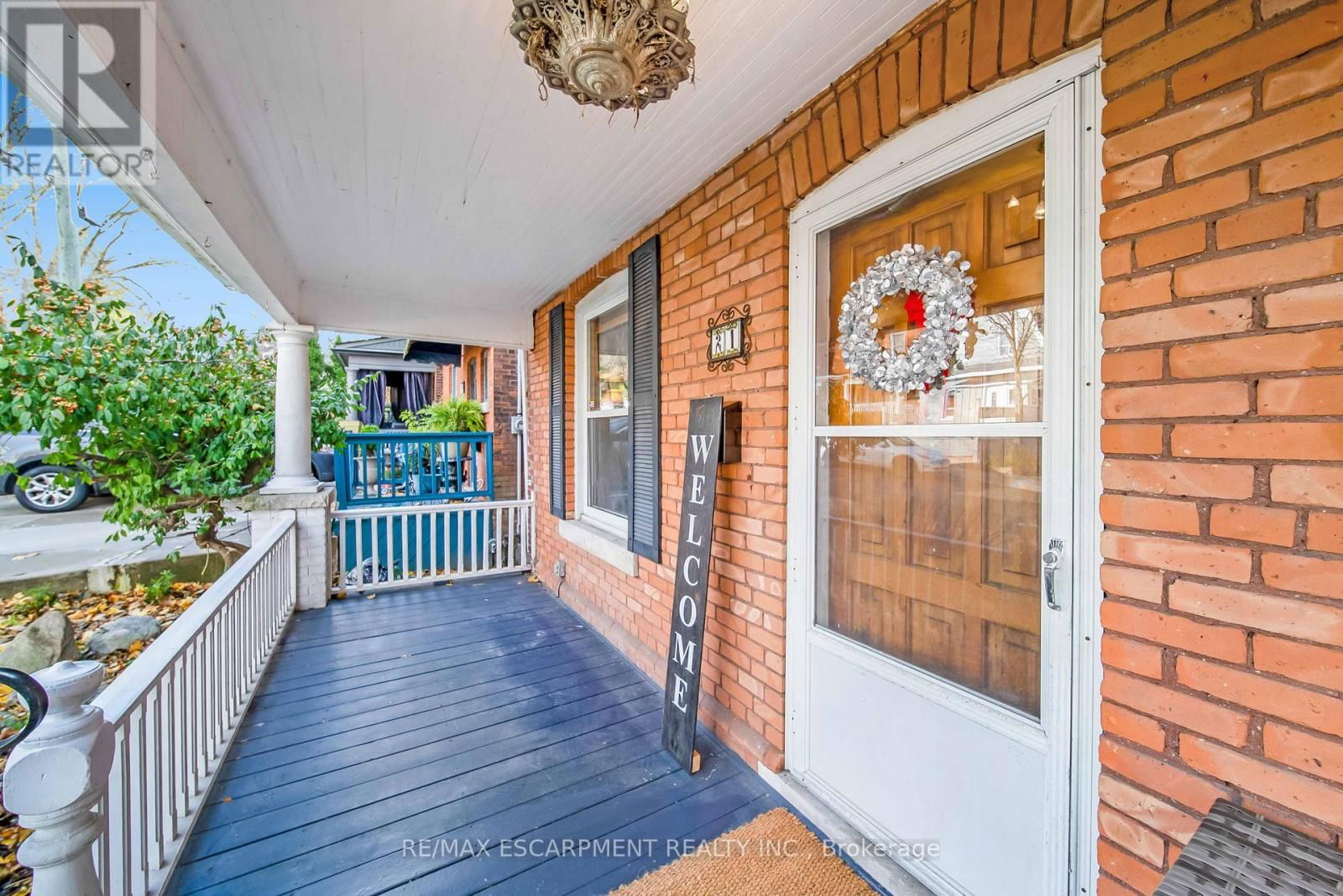 21 SUNSET AVENUE Image 2