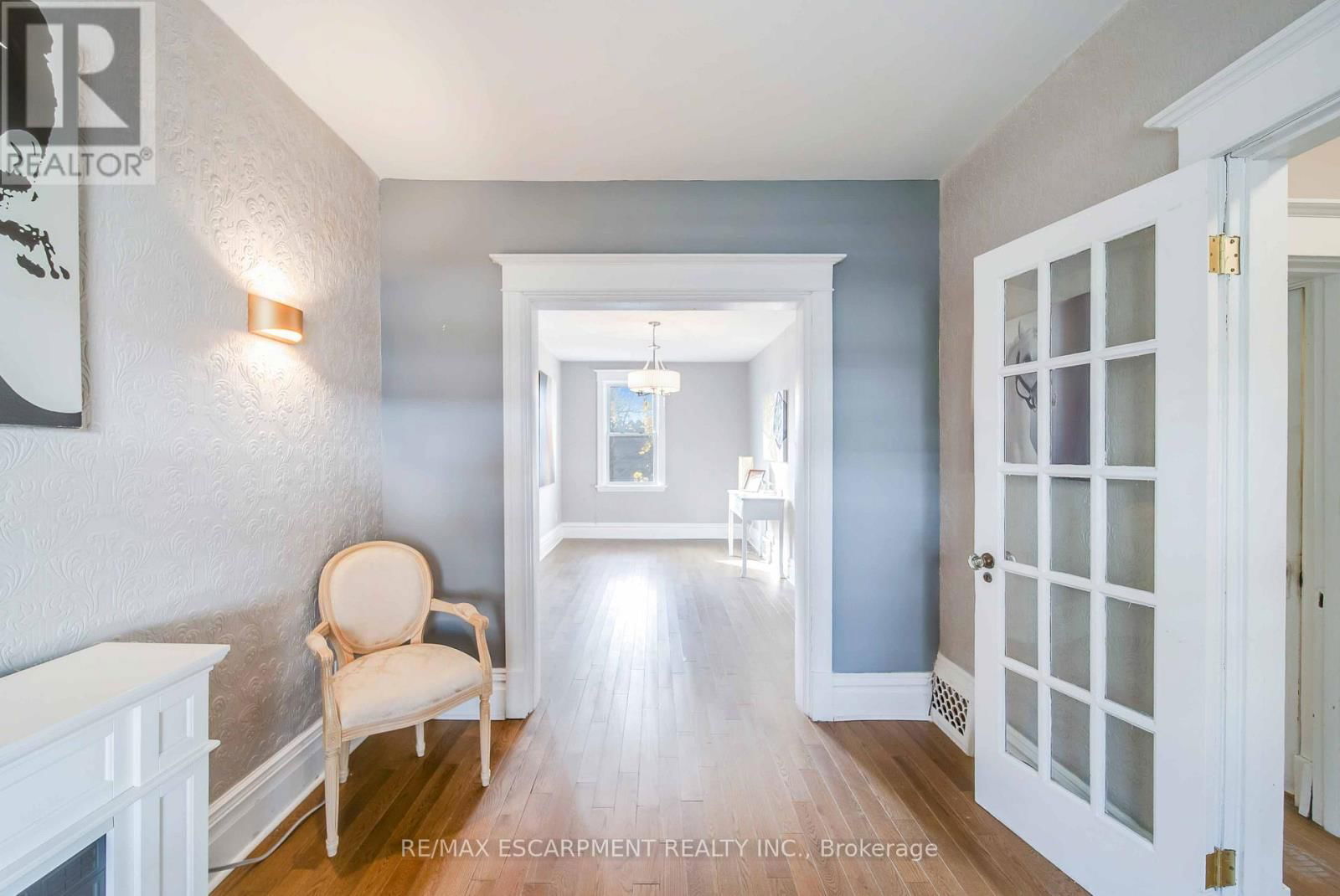 21 SUNSET AVENUE Image 6