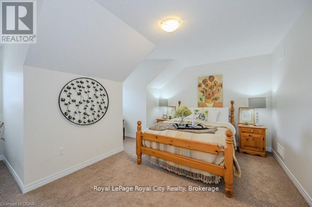 28 - 19 SIMMONDS DRIVE Image 30