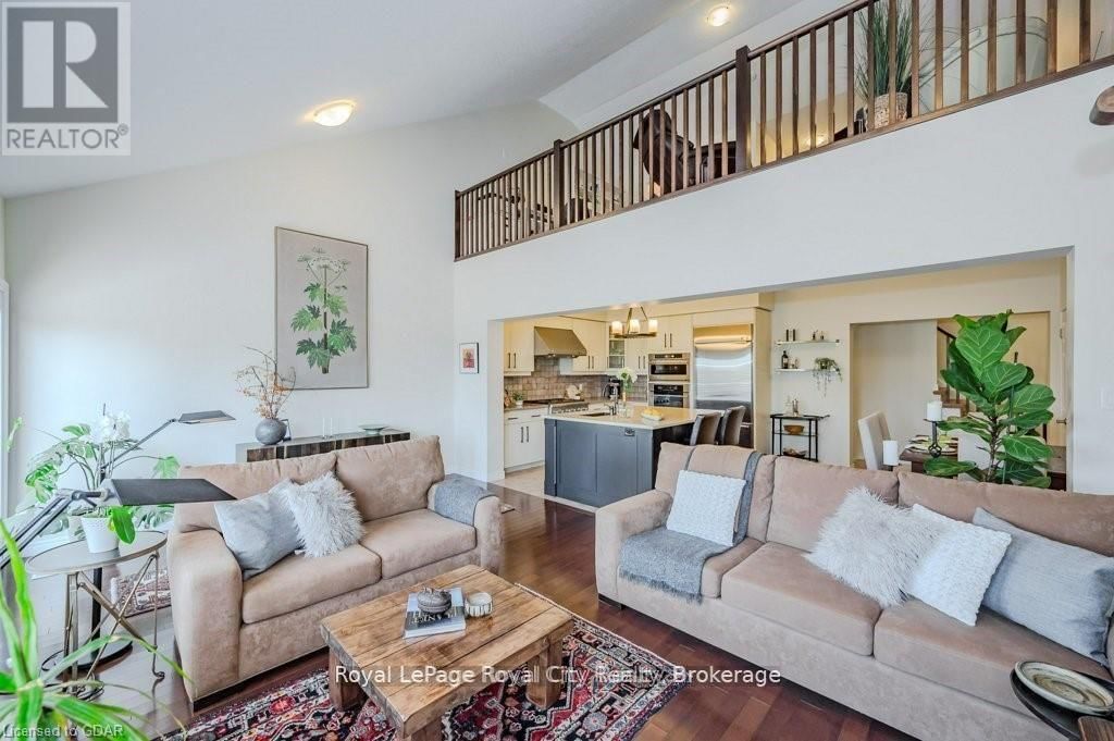 28 - 19 SIMMONDS DRIVE Image 8