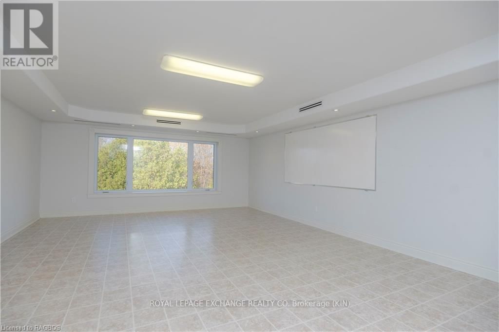 1136 BRUCE ROAD 86 Image 29