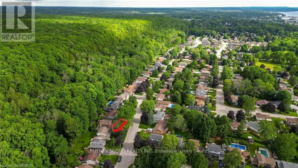136 6TH AVENUE WEST Image 36