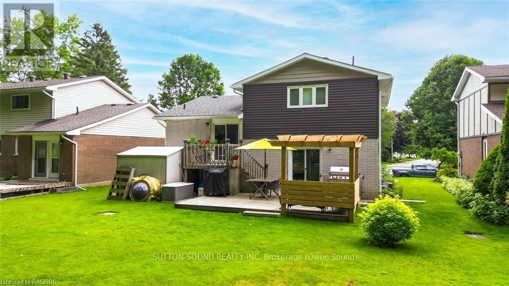 136 6TH AVENUE WEST Image 40