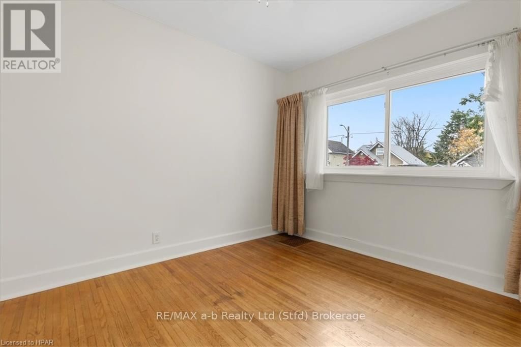 75 YOUNGS STREET Image 16