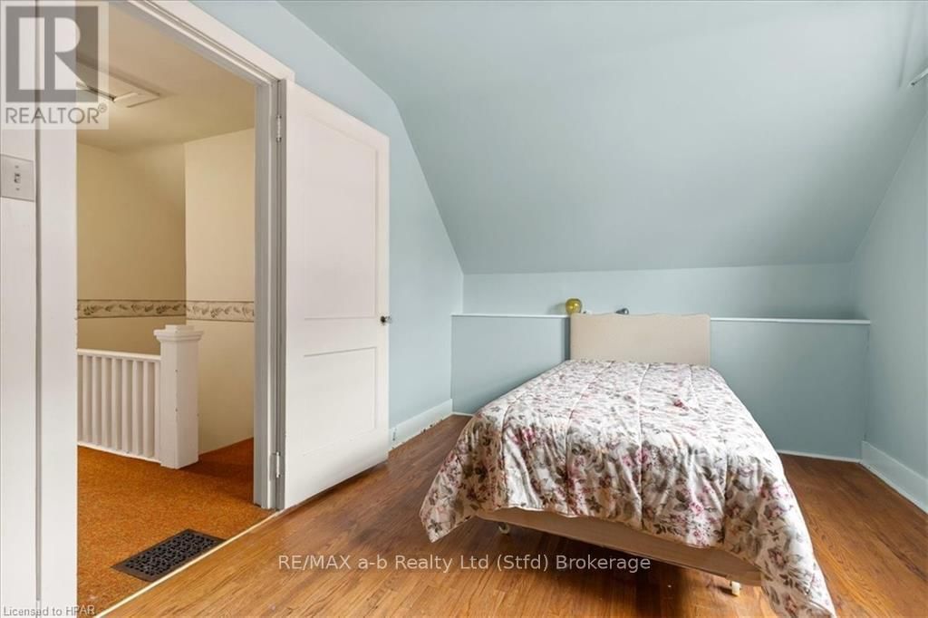 75 YOUNGS STREET Image 25