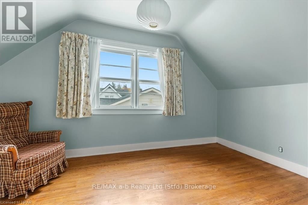 75 YOUNGS STREET Image 27