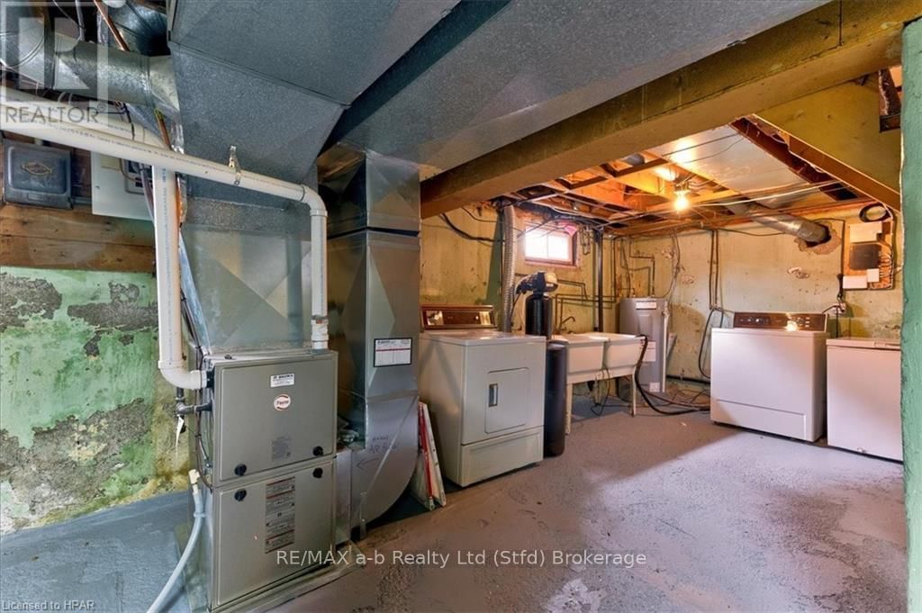 75 YOUNGS STREET Image 29