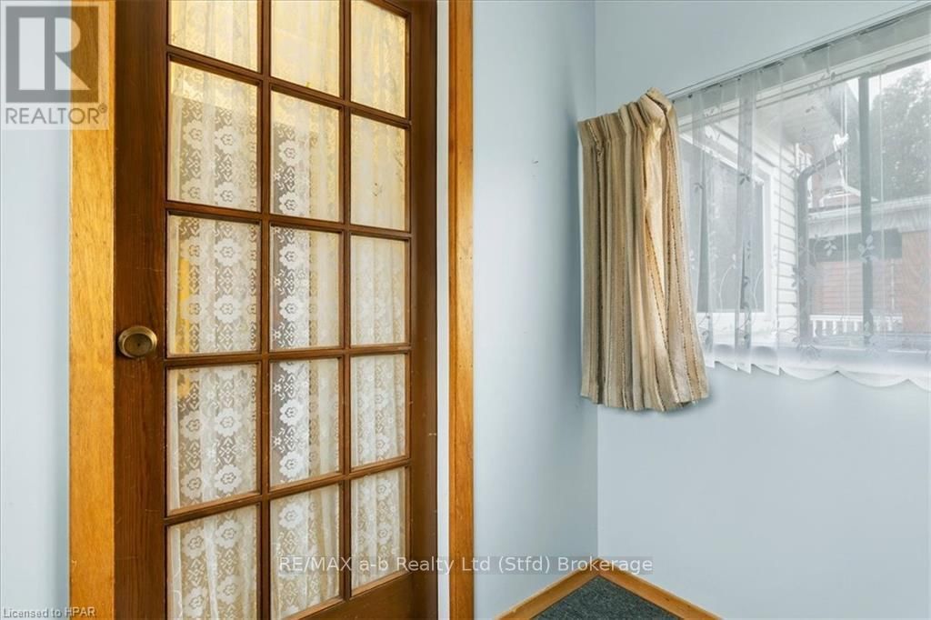75 YOUNGS STREET Image 4