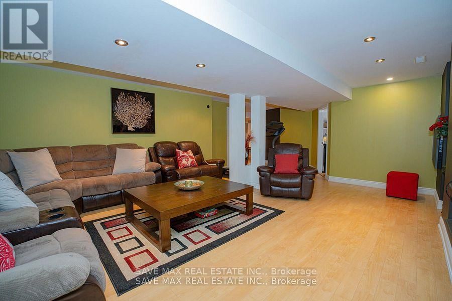 50 ISLANDVIEW WAY Image 33