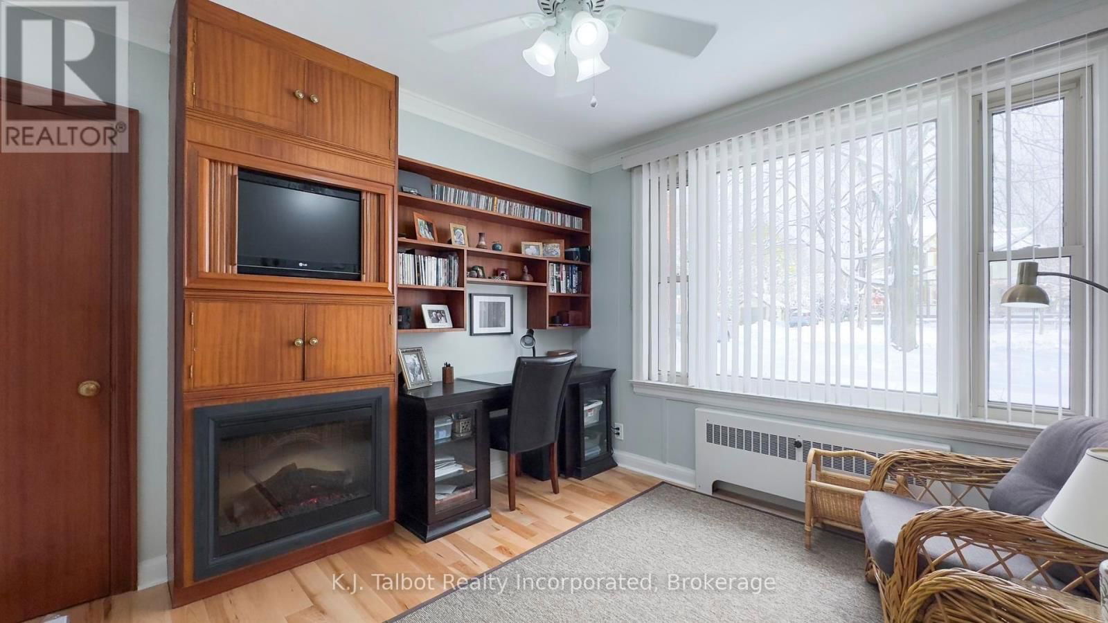 101 WATERLOO STREET NORTH Image 19