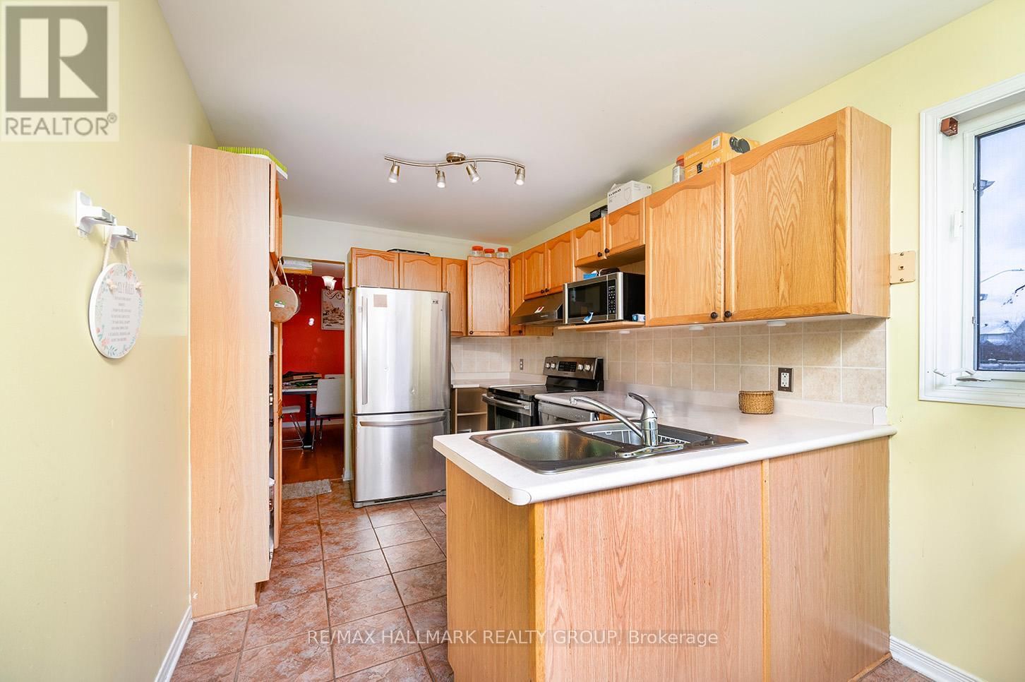 213 DUNTROON CIRCLE N Image 7