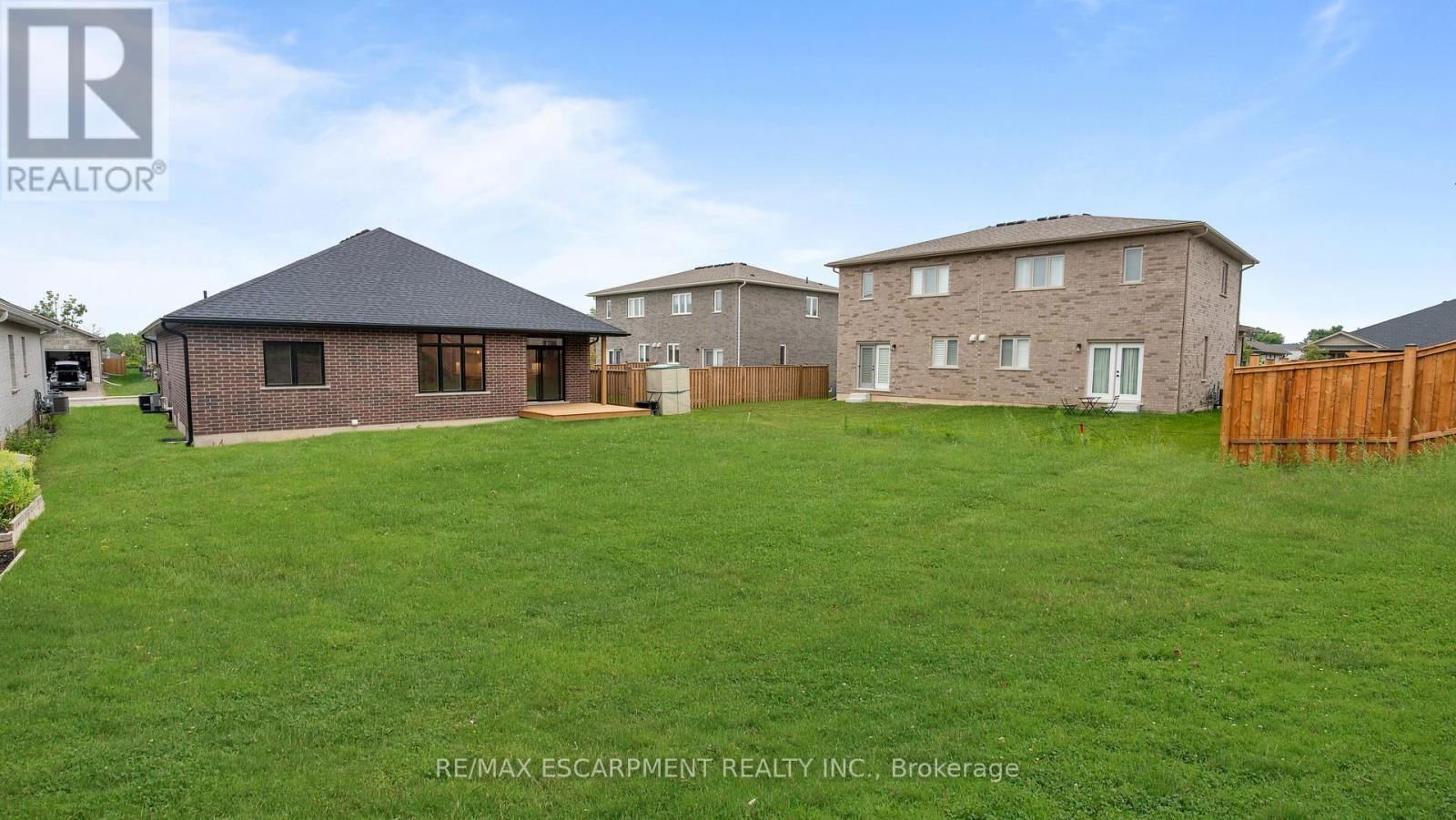 45 VANROOY TRAIL Image 2