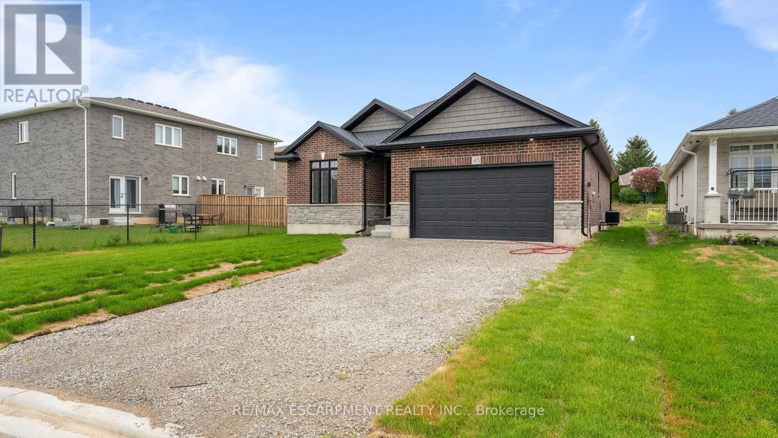 45 VANROOY TRAIL Image 4