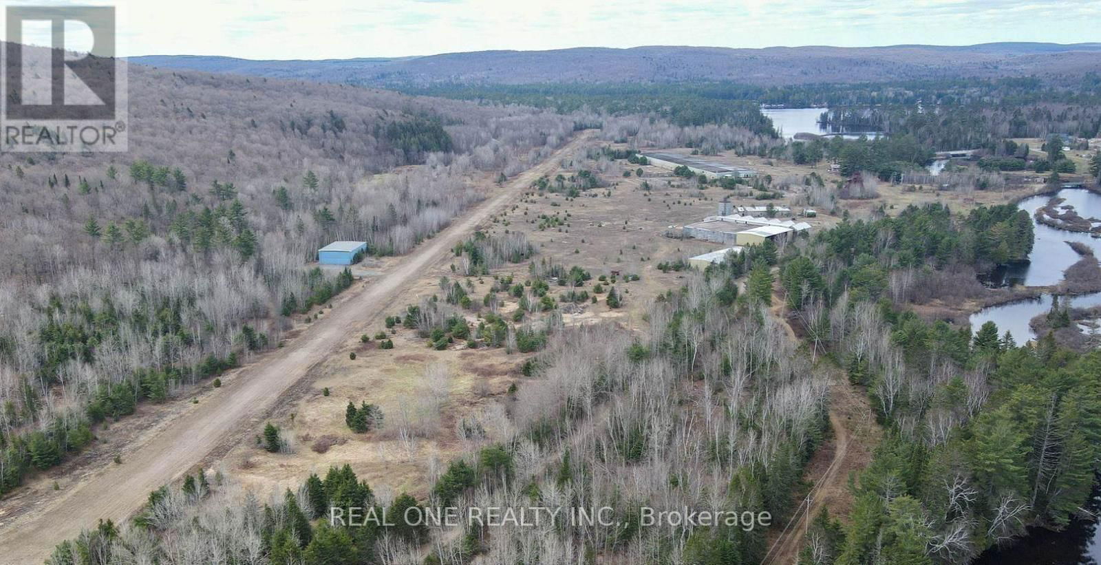 4002 ELEPHANT LAKE ROAD Image 3