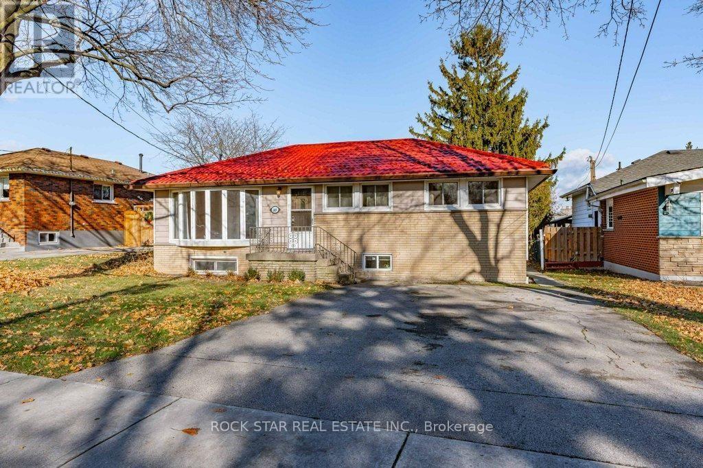 149 VICTOR BOULEVARD Image 1