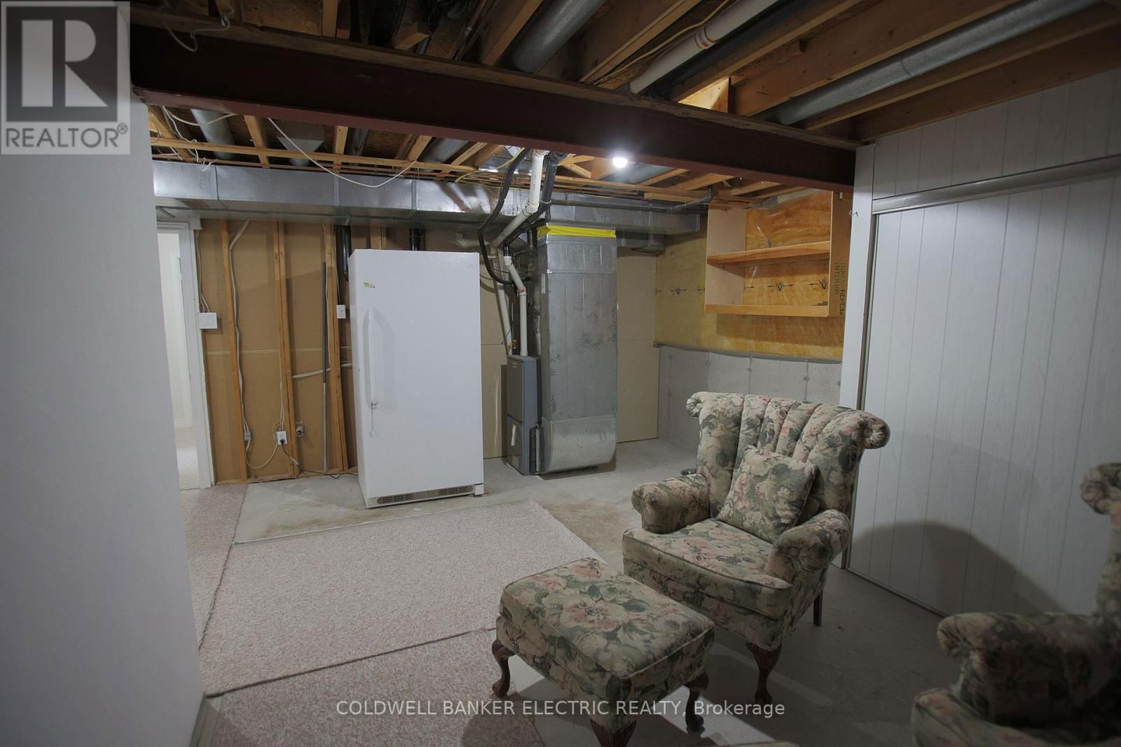 1830 STRATTON AVENUE Image 32