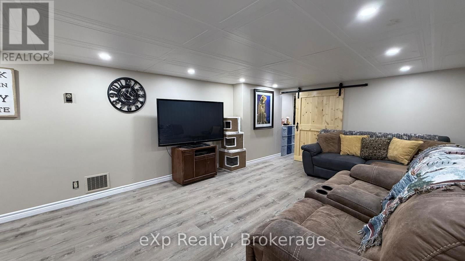 610 13 STREET Image 26