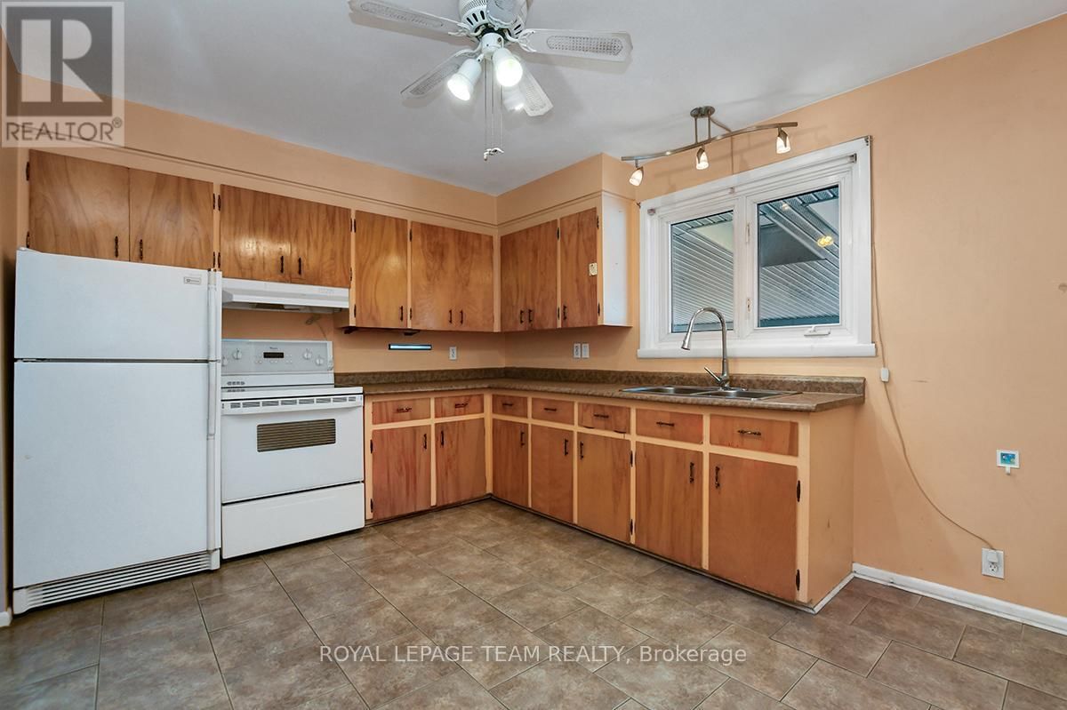 397 PRESLAND ROAD Image 11