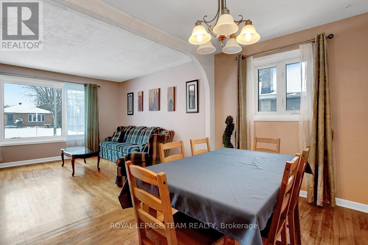 397 PRESLAND ROAD Image 8
