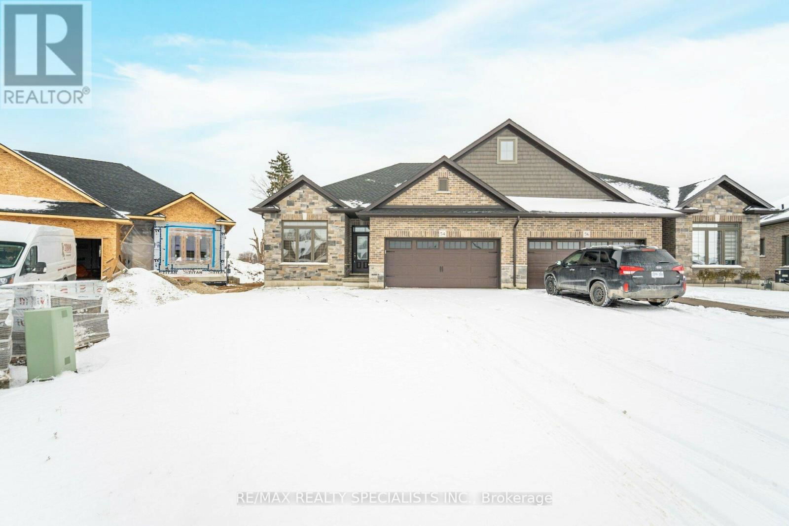 54 MATHESON CRESCENT Image 4