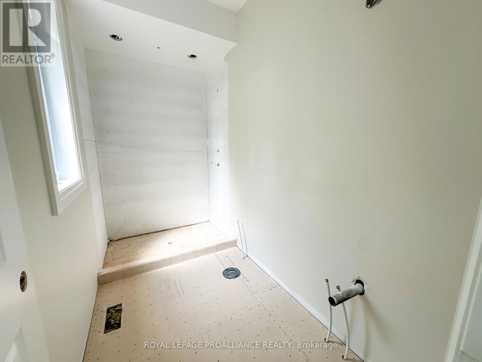 14 MACKENZIE JOHN CRESCENT Image 7