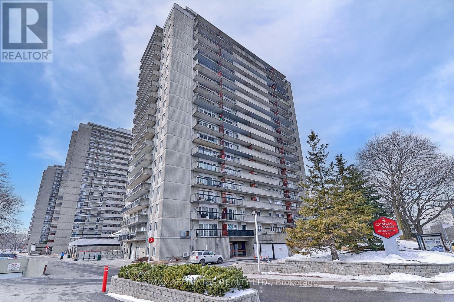 209 - 158A MCARTHUR AVENUE Image 1