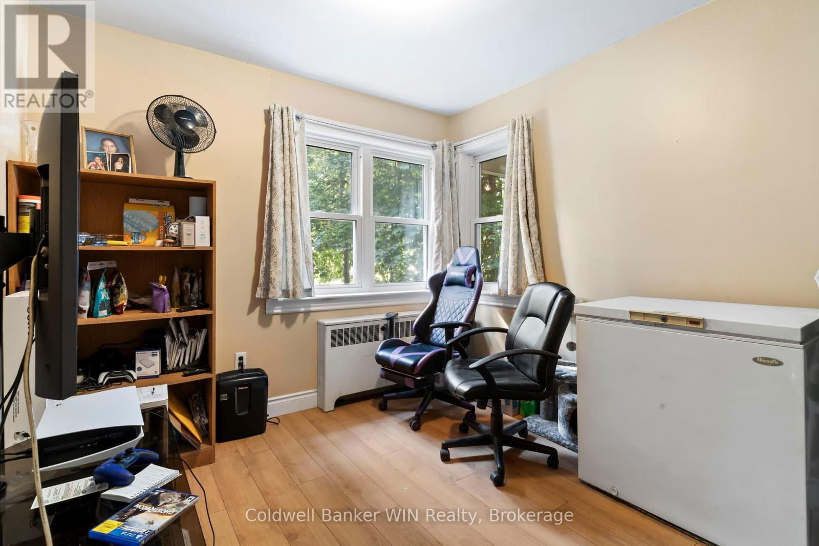 121 QUEEN STREET WEST Image 11