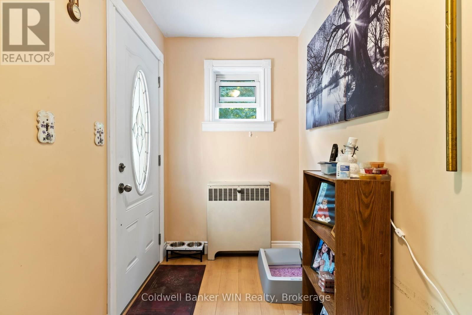 121 QUEEN STREET WEST Image 20