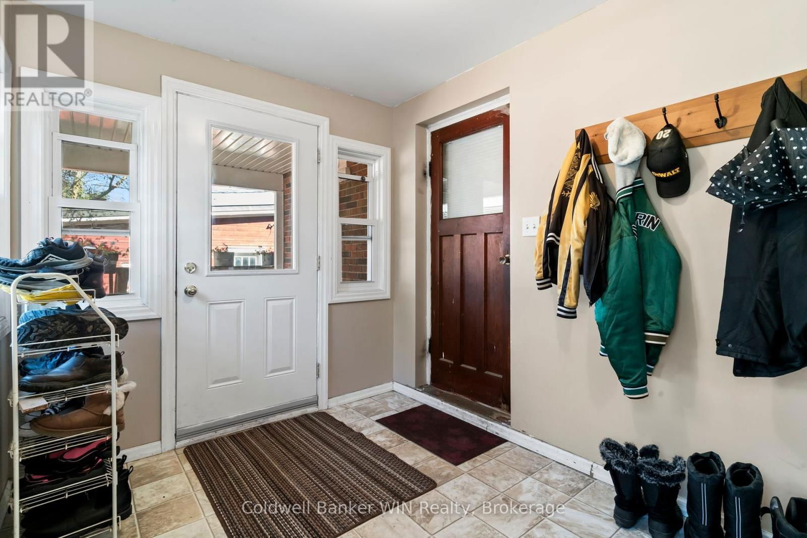 121 QUEEN STREET WEST Image 8