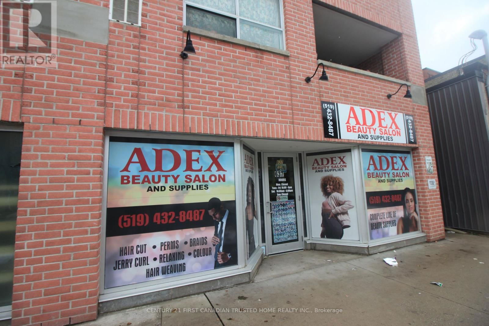 637 DUNDAS STREET Image 2