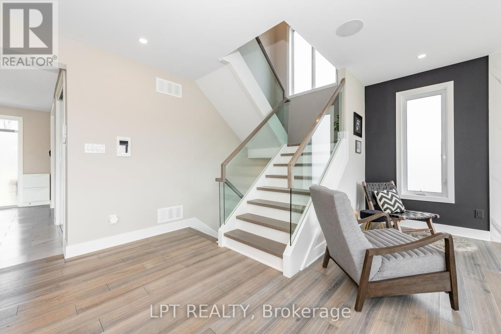 438 SHOREWAY DRIVE Image 10
