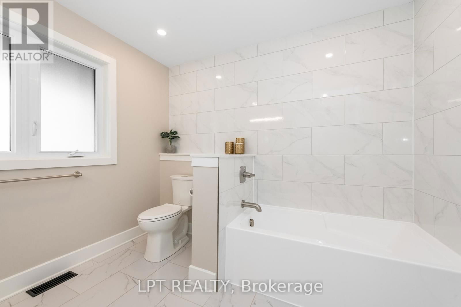 438 SHOREWAY DRIVE Image 30