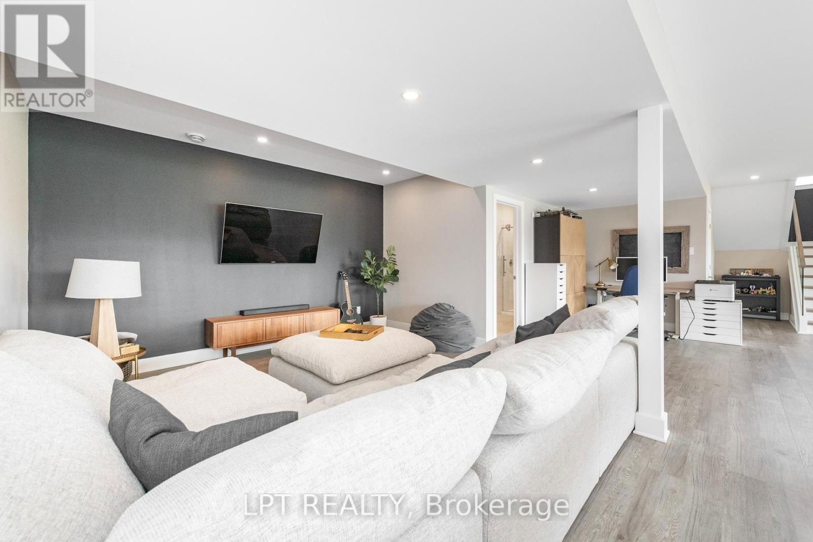 438 SHOREWAY DRIVE Image 35