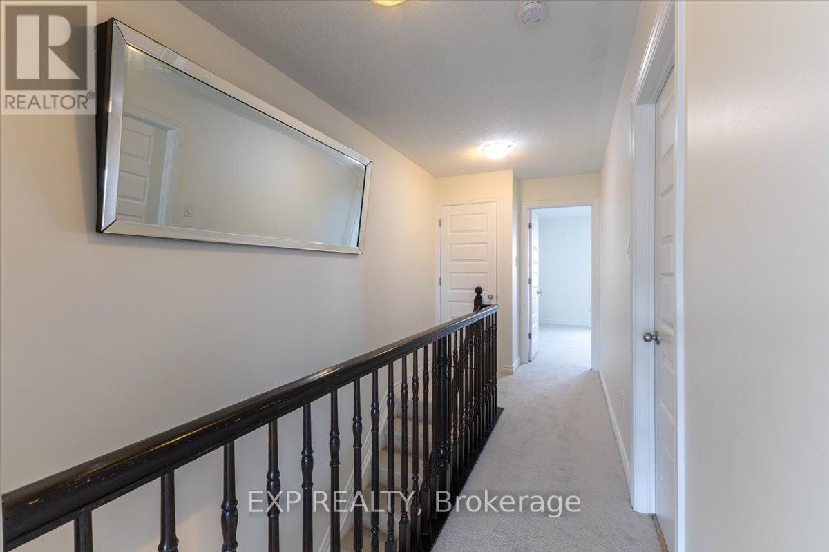 110 BLUESTONE STREET Image 30