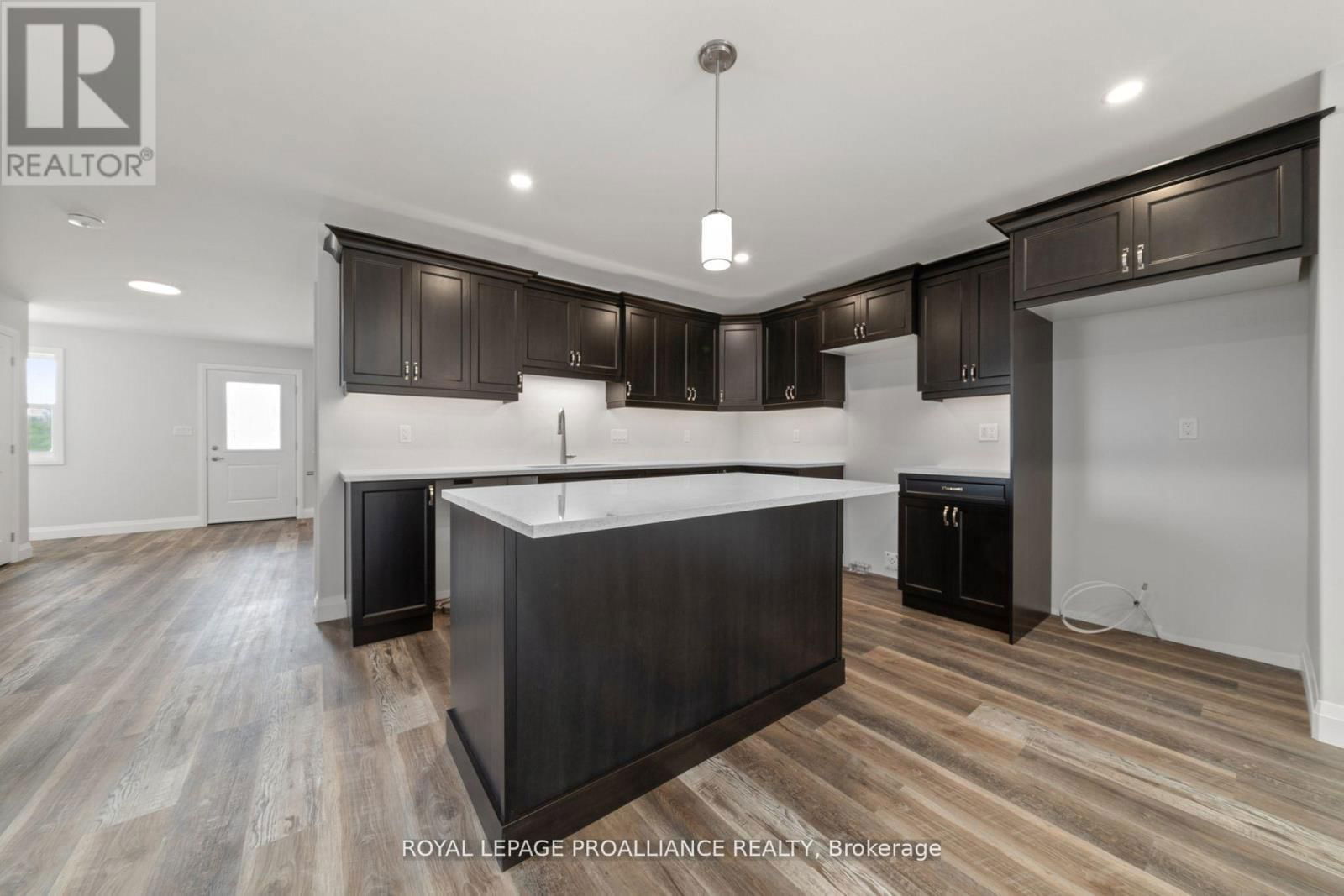 27 CLAYTON JOHN AVENUE Image 6